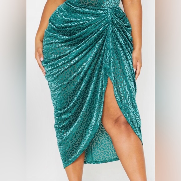 Pretty Little Thing Ruched Velvet Teal Leopard Grecian Goddess Skirt NWT w/Flaw - Picture 7 of 7